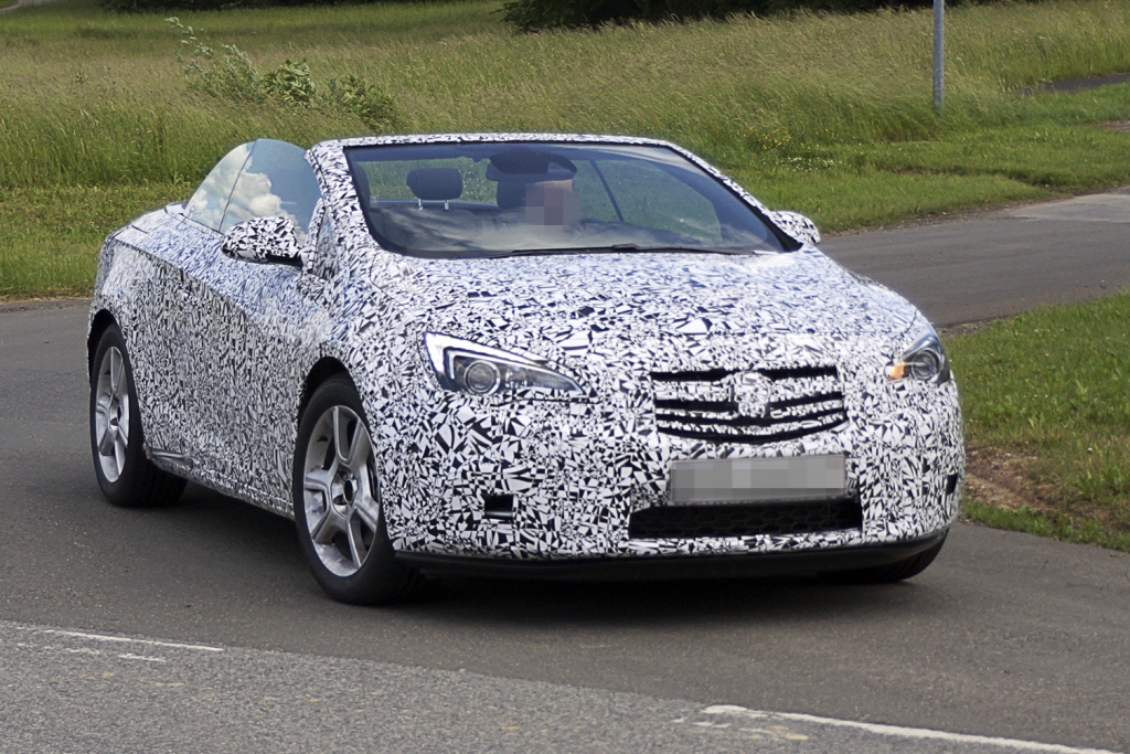 Erwischt: Opel Astra Cabrio: Oben ohne