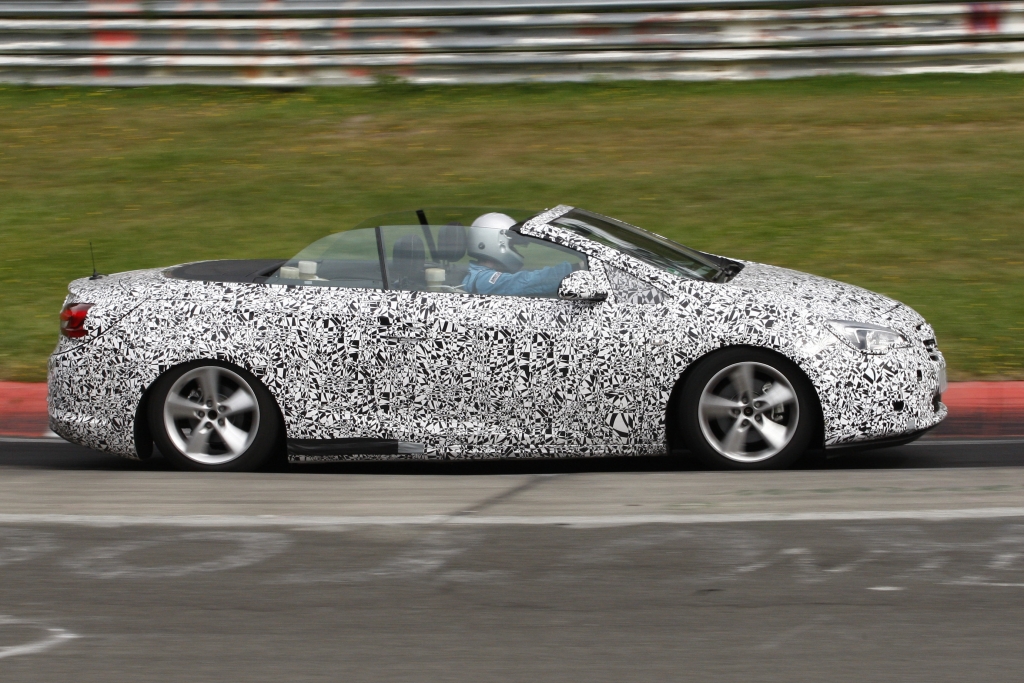 Erwischt: Opel Astra Cabrio: Oben ohne
