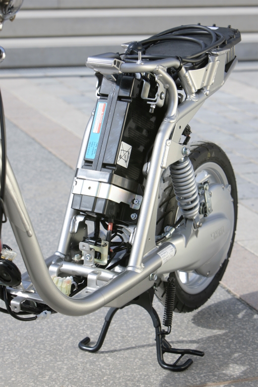 Fahrbericht E-Roller Yamaha EC-03: Surren statt Knattern