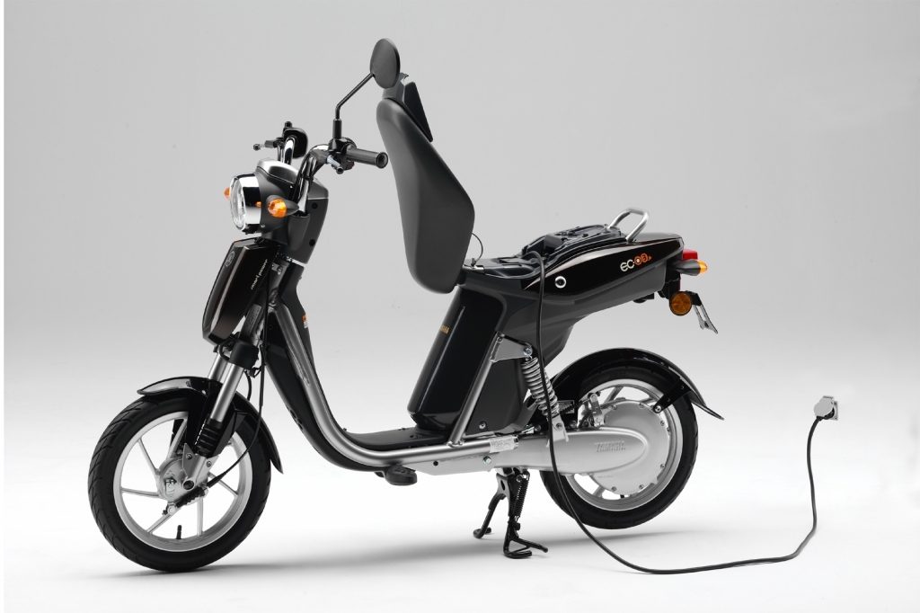 Fahrbericht E-Roller Yamaha EC-03: Surren statt Knattern