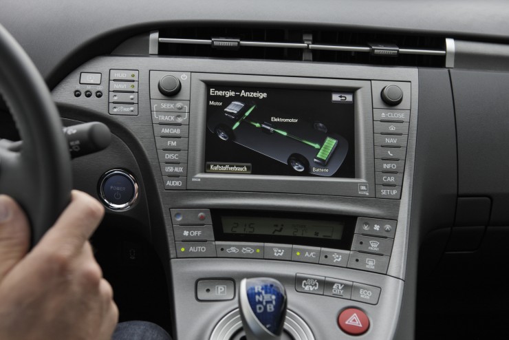 Fahrbericht: Toyota Prius Plug-in - Voll verkabelt