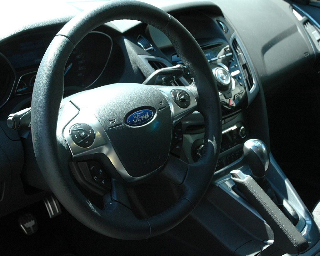 Ford Focus Turnier: Blick ins Cockpit. 