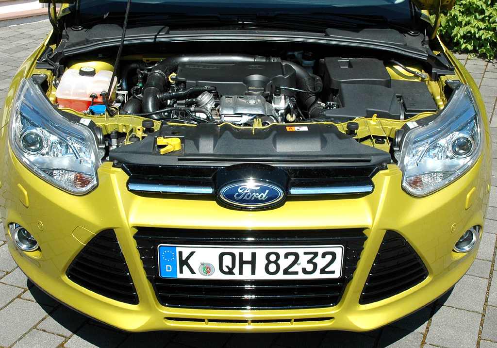 Ford Focus Turnier: Blick unter die Haube auf den 1,0-Liter-Ecoboost-Dreizylinder. 