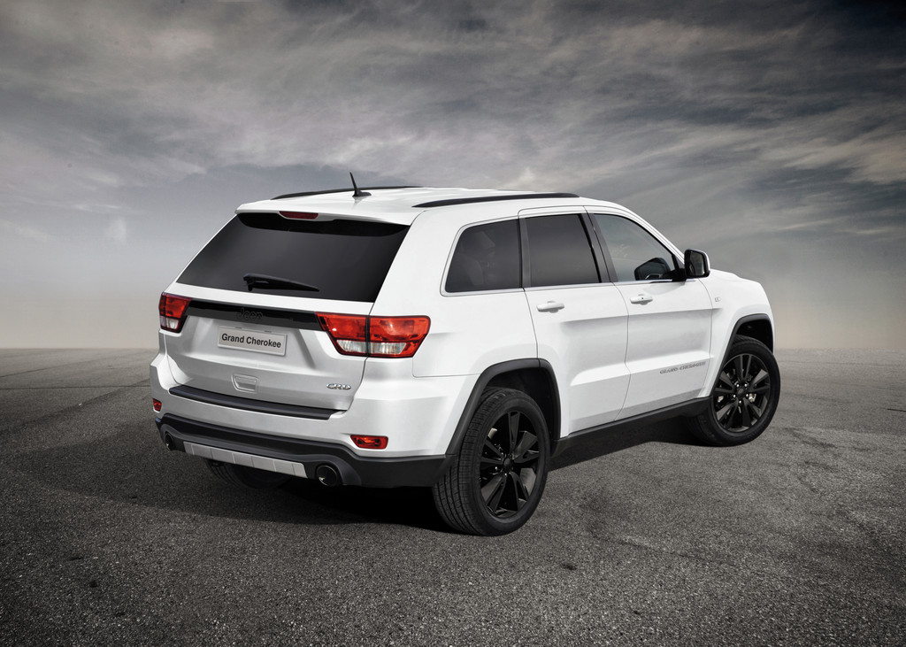 Grand Cherokee S-Limited mit schwarzer Seele