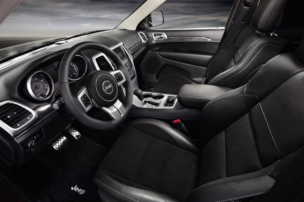 Grand Cherokee S-Limited mit schwarzer Seele