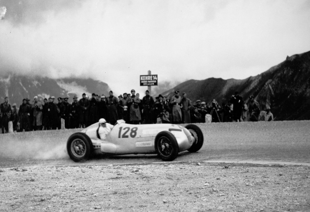 Großer Auftritt von Silberpfeilen beim Goodwood Revival im September