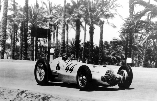 Großer Auftritt von Silberpfeilen beim Goodwood Revival im September
