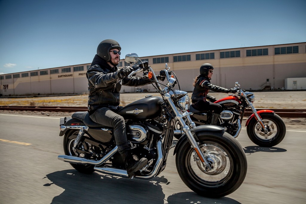 Harley-Davidson modifiziert Dyna Street Bob
