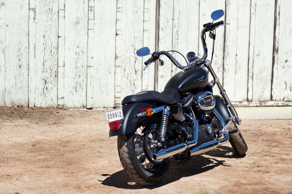 Harley-Davidson modifiziert Dyna Street Bob
