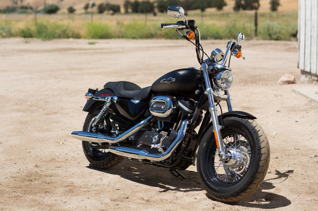 Harley-Davidson modifiziert Dyna Street Bob