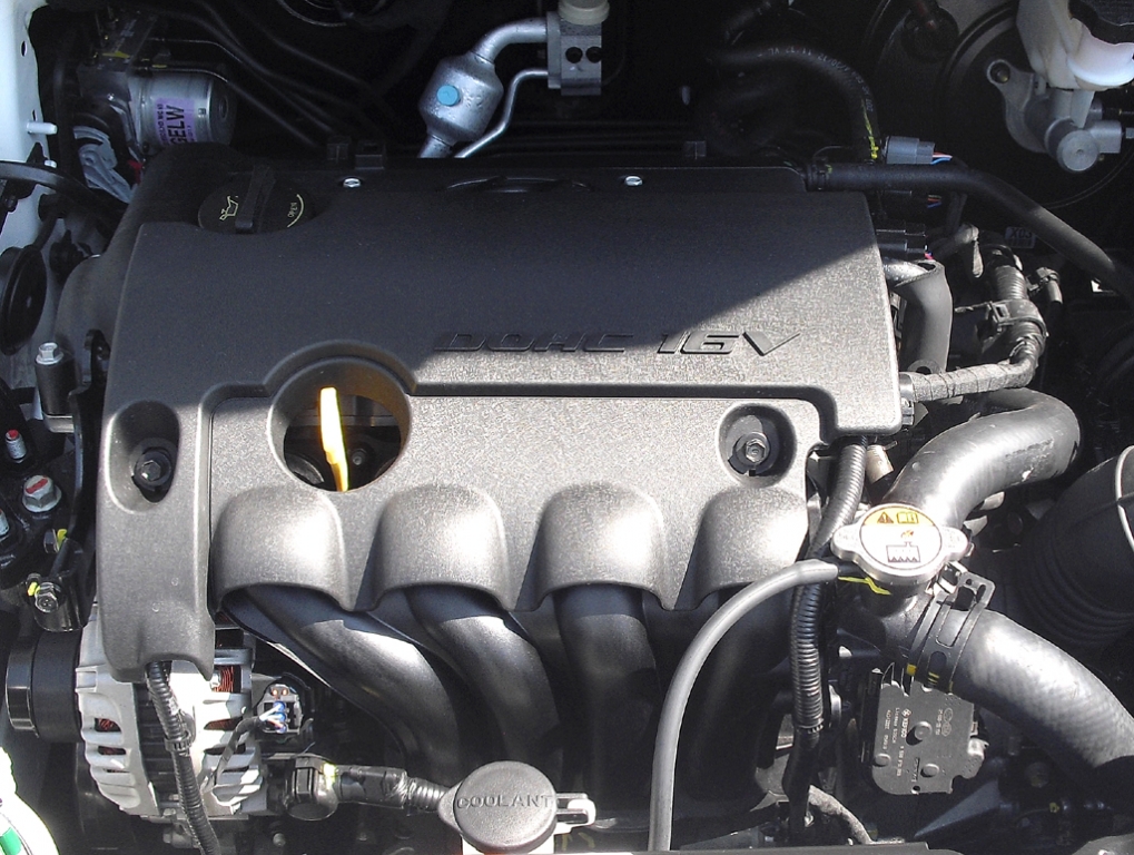 Hyundai i30cw: Blick unter die Haube, hier beim Basisbenziner.
