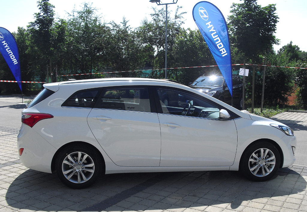 Hyundai i30cw: Und so sieht das Schwestermodell des Kia Cee'd sw von der Seite aus.