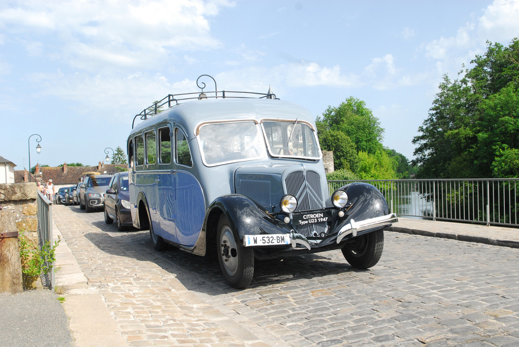IAA 2012: Citroën stellt Oldtimer-Bus aus