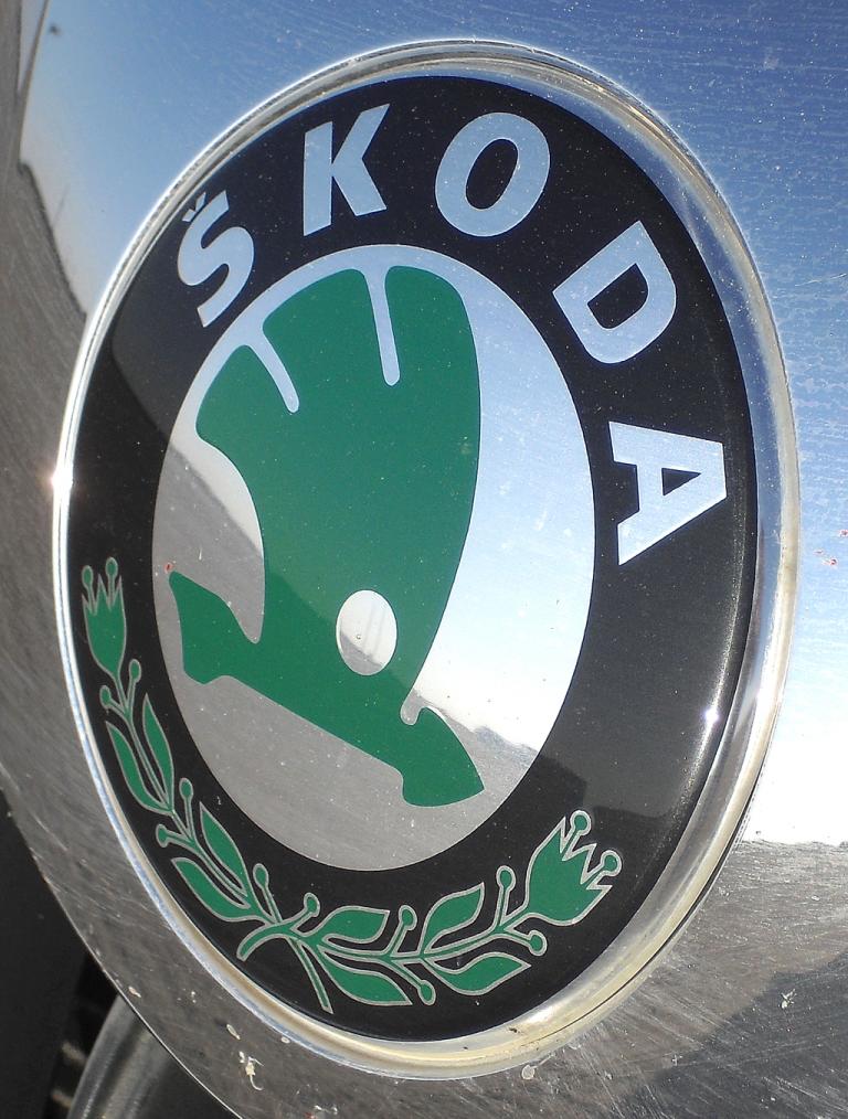 Im Zeichen des geflügelten Pfeils: Skoda-Markenlogo auf dem Yeti. 