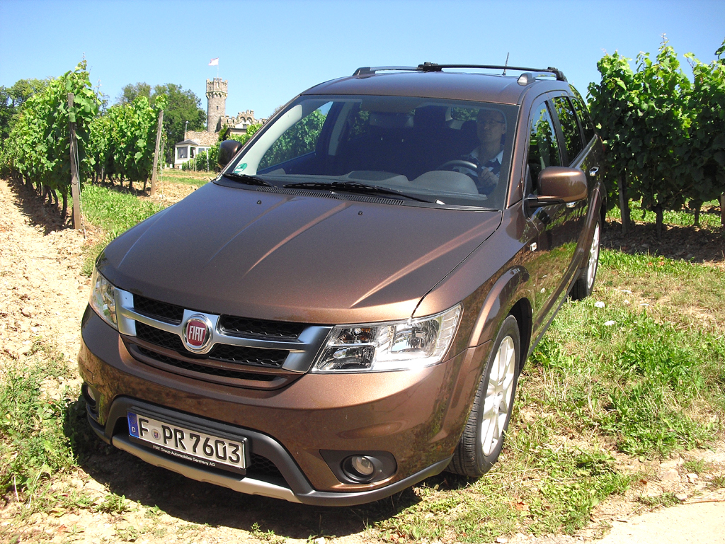 Inzwischen auch mit Allrad: Fiat Freemont AWD. 