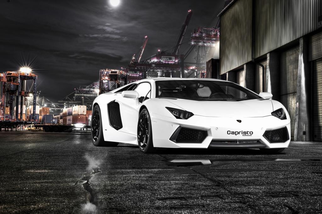 Lamborghini Aventador LP 700 - Kampfstier mit mehr Karbon