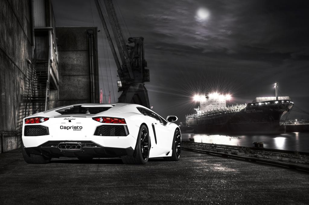 Lamborghini Aventador LP 700
