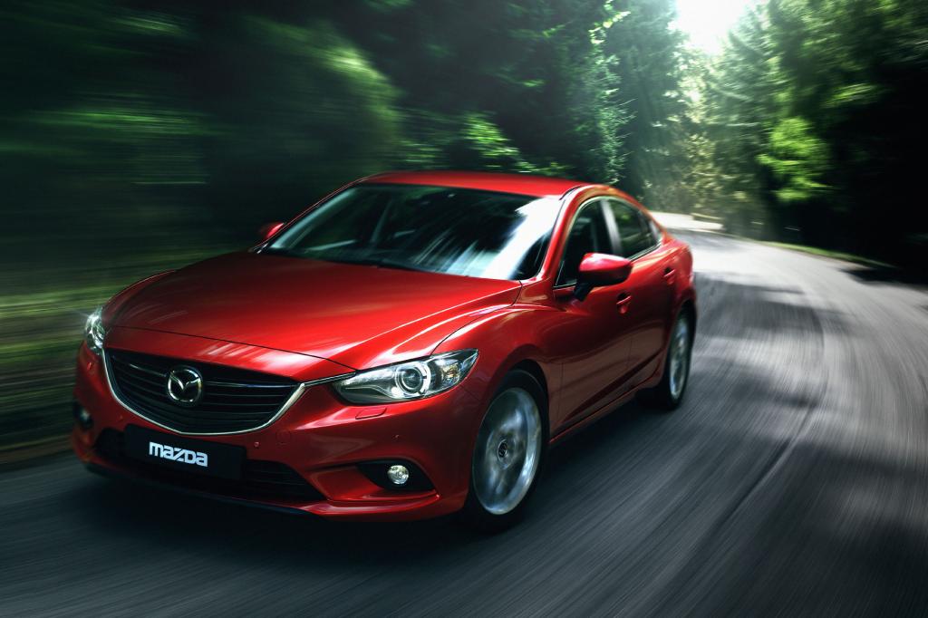 Moskau 2012: Der neue Mazda6 - Designer-Ware