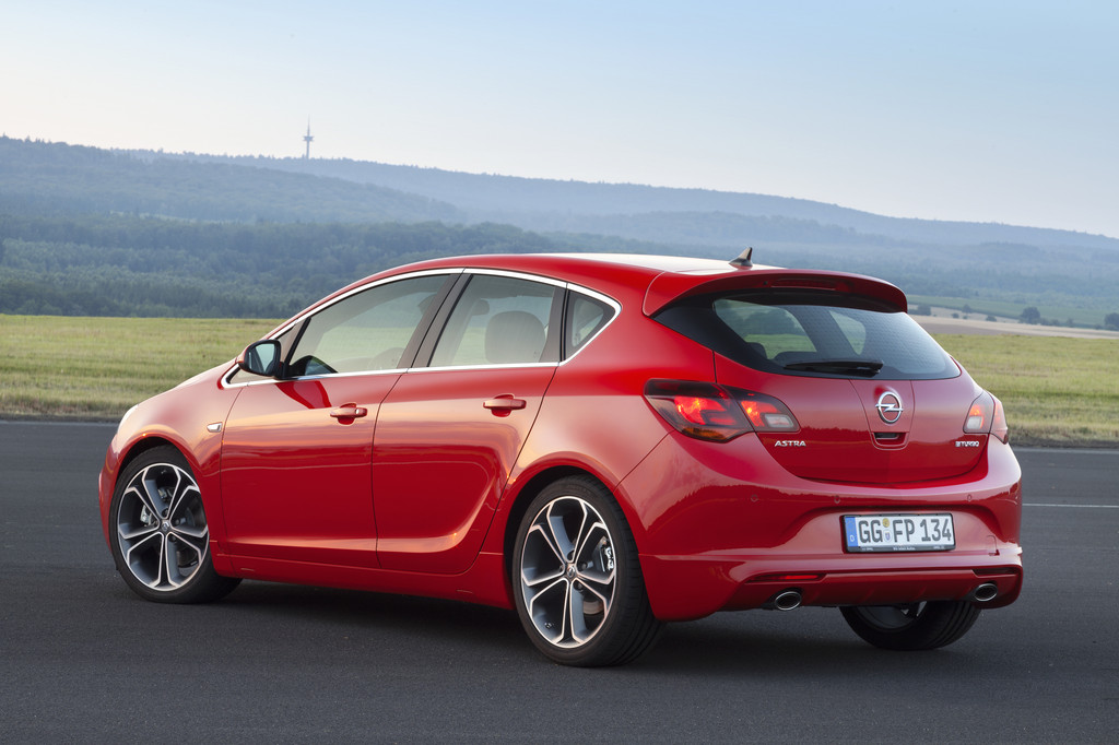 Moskau 2012: Opel feiert vier Weltpremieren