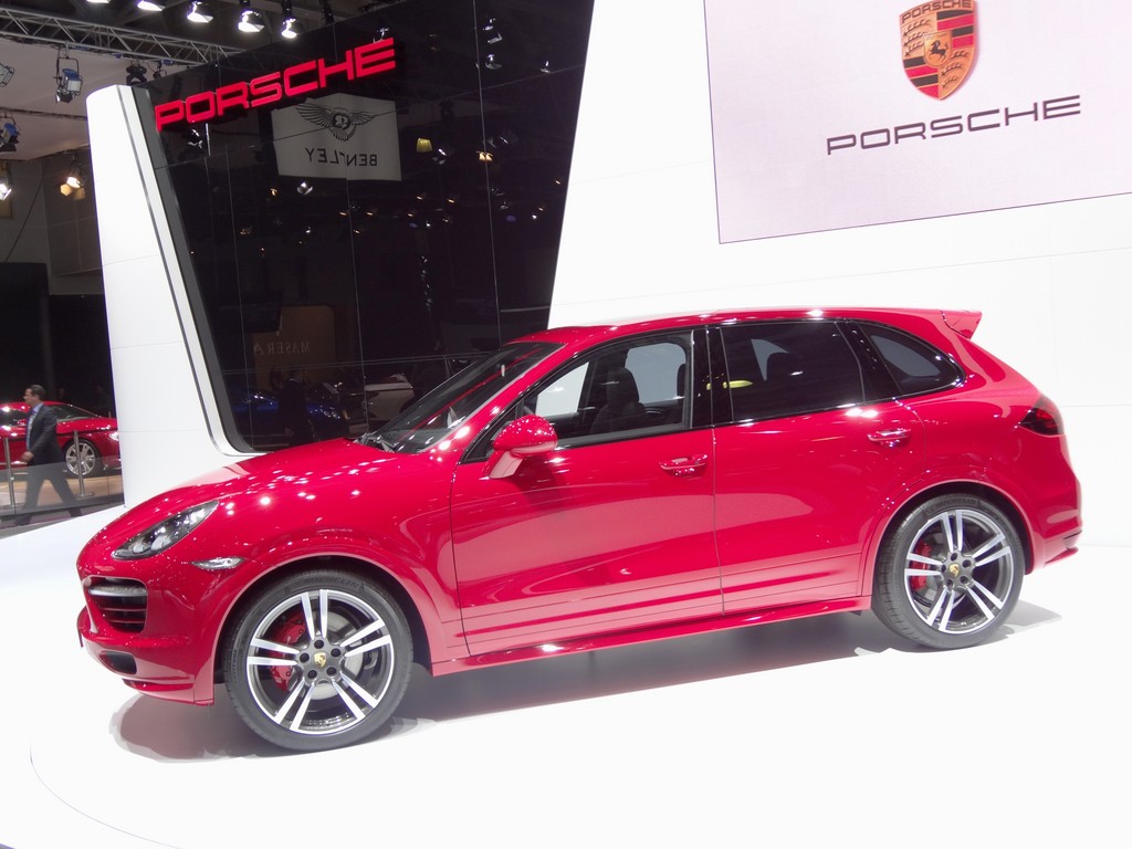 Moskau 2012: Porsche mit hohen Zuwachsraten