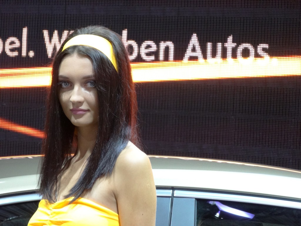 Moskau, Mädchen und Motoren