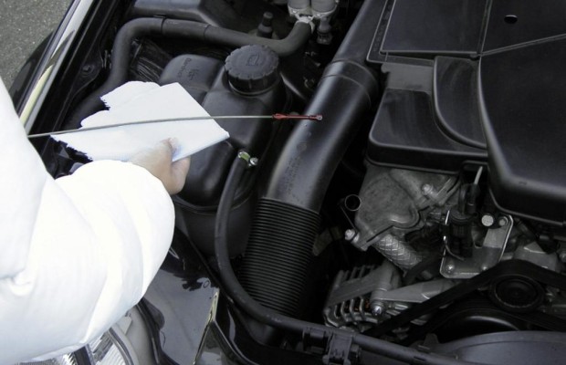 Neues Motoröl - Weniger Verbrauch durch Bio-Schmierstoff