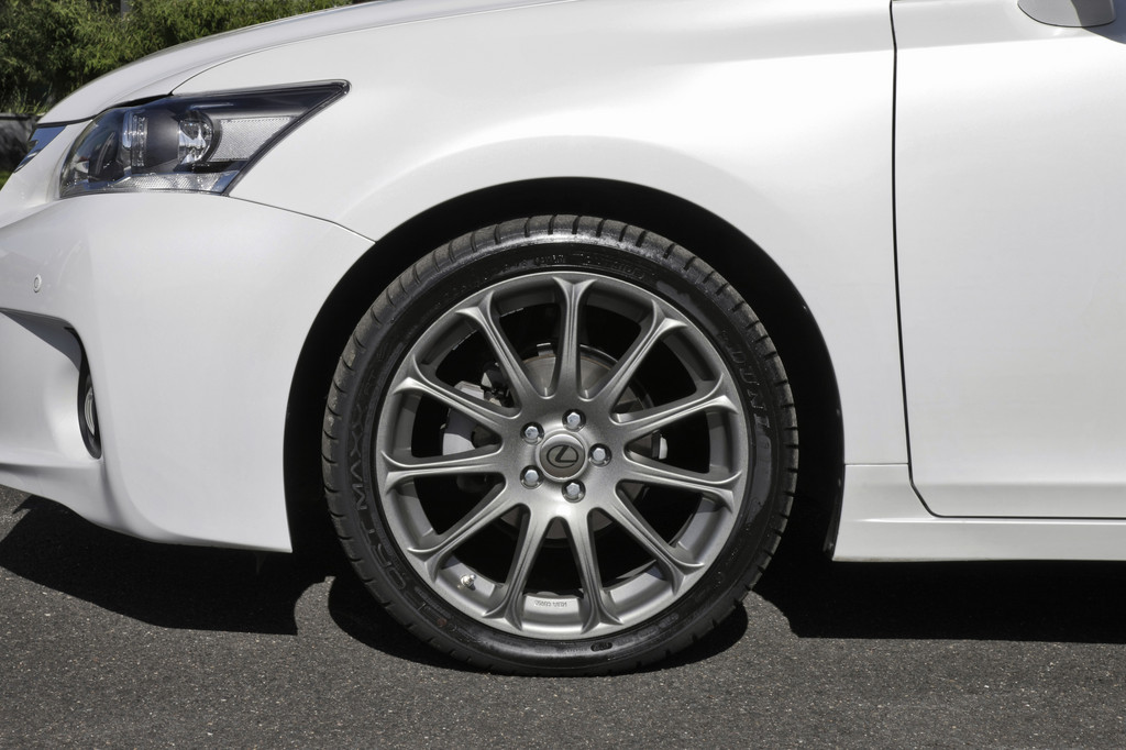 Neues Zubehör für den Lexus CT 200h