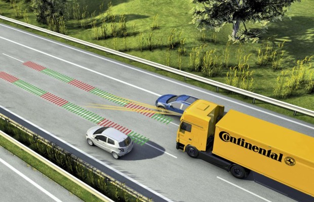 Notbrems- und Spurhalteassistenten werden Pflicht für Lkw