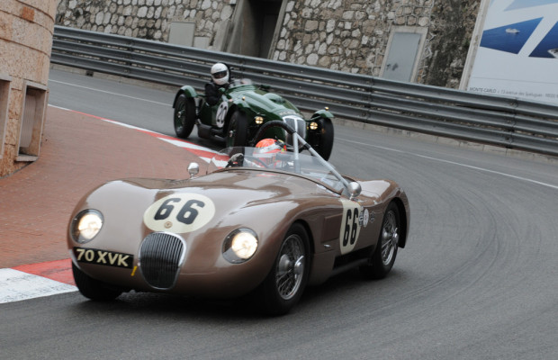 Oldtimer Grand Prix: Jaguar lässt die Eifel beben