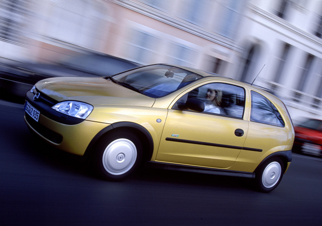 Opel Corsa feiert 30. Geburtstag