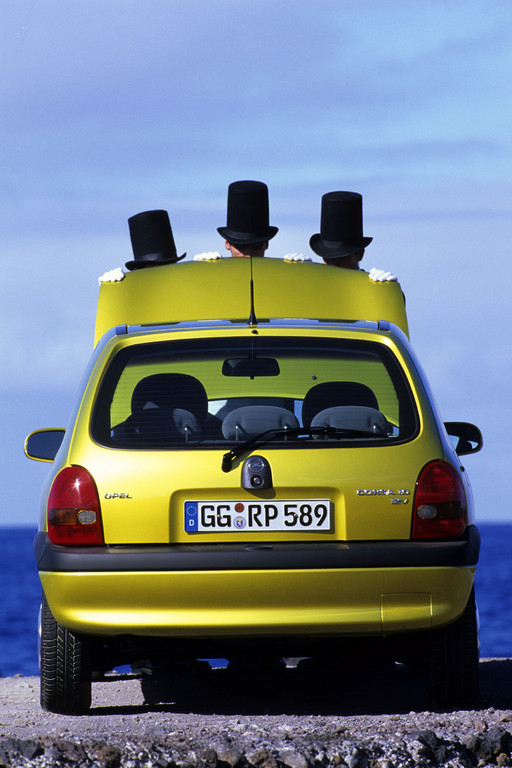 Opel Corsa feiert 30. Geburtstag