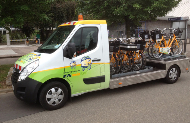 Opel Movano als Transporter für Bike-Mietsystem im Einsatz