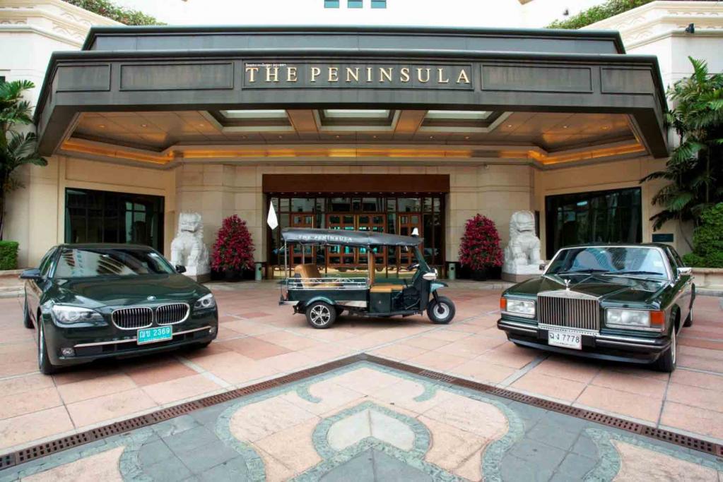Peninsula Hotel: Tuk Tuk statt Rolls Royce