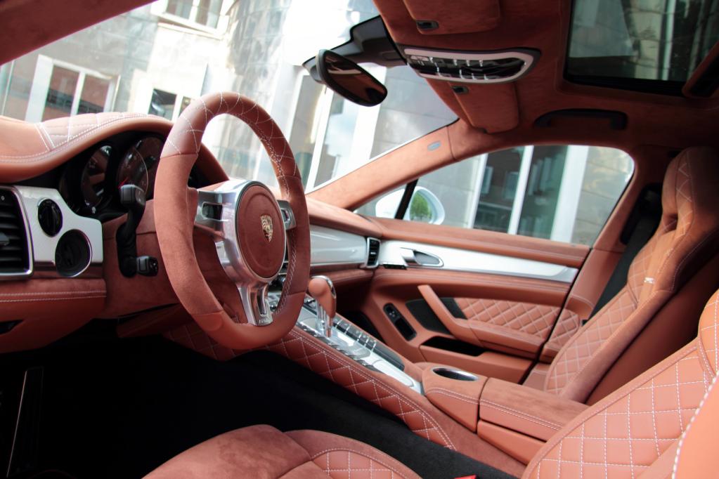 Porsche Panamera GTS in der White Storm Edition