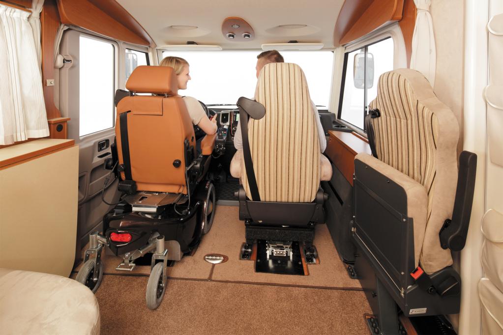 Reisemobil Paravano: Auf großer Tour trotz Behinderung