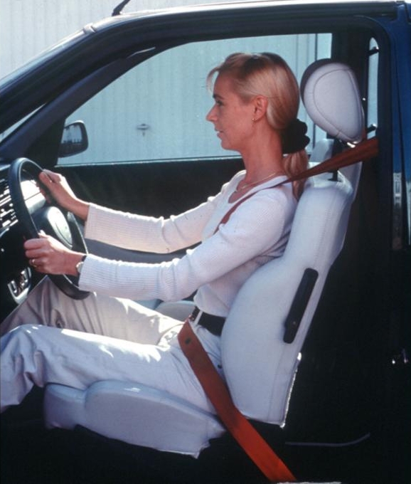 Richtig sitzen im Auto - Eine Frage der Einstellung
