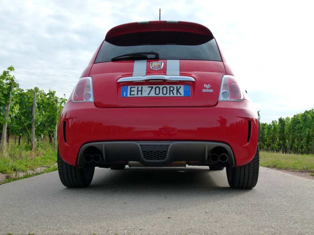 Test Abarth 695 Tributo Ferrari –  Der schnellste Fiat 500 aller Zeiten