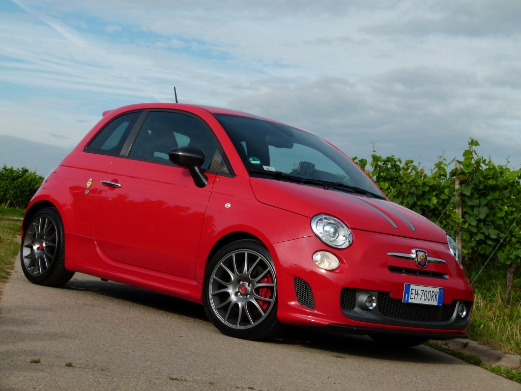 Test Abarth 695 Tributo Ferrari –  Der schnellste Fiat 500 aller Zeiten