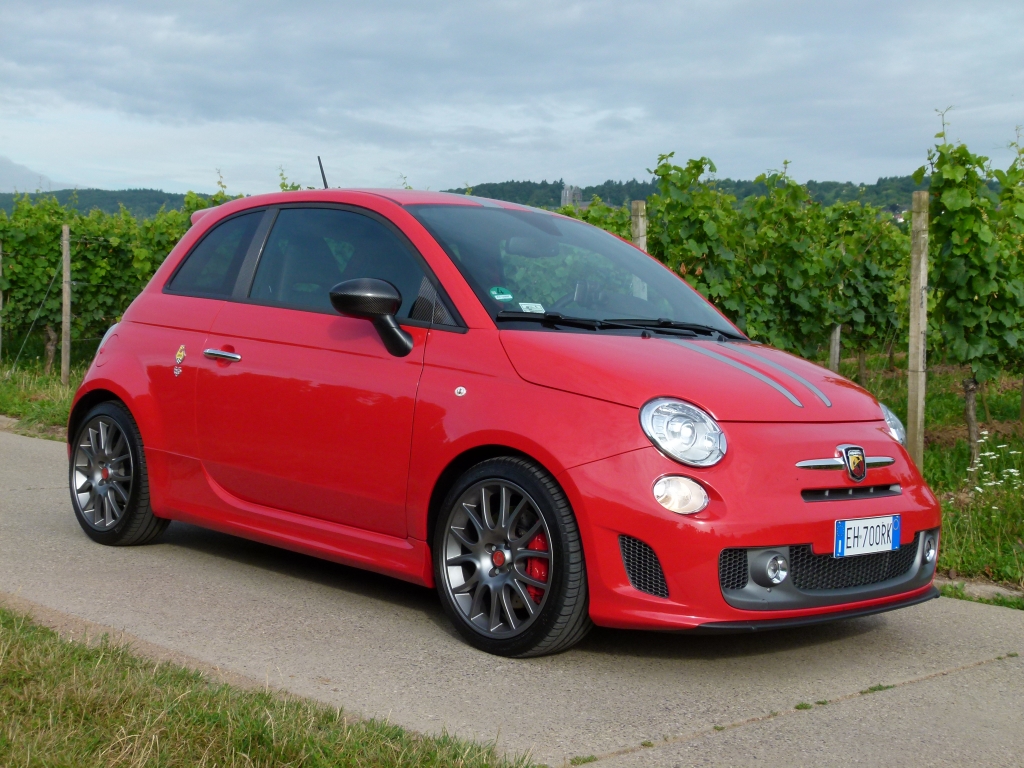 Test Abarth 695 Tributo Ferrari –  Der schnellste Fiat 500 aller Zeiten
