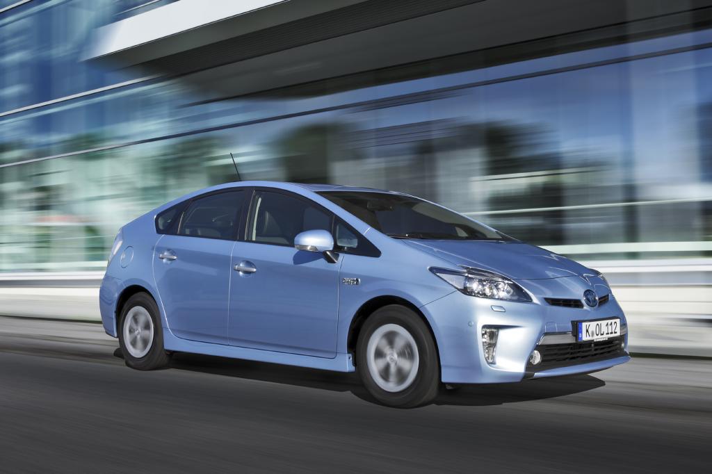 Toyota Prius Plug-in - Voll verkabelt