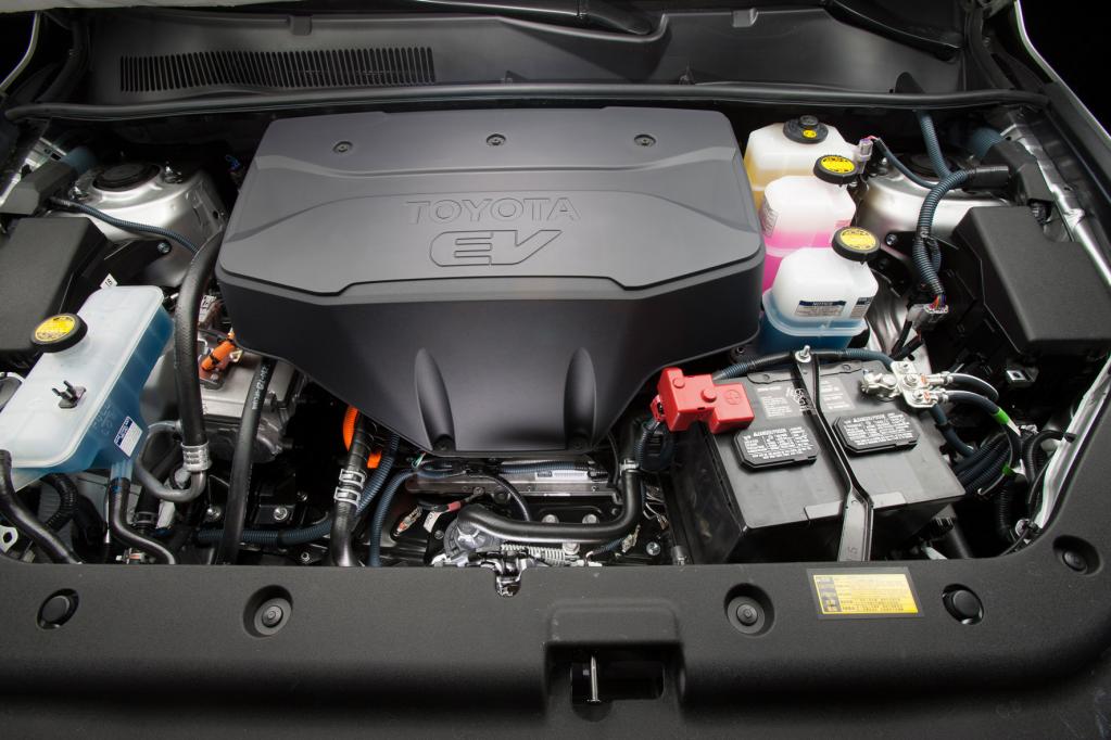 Toyota RAV4 EV: Ständig unter Strom