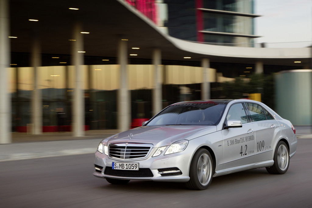 Umweltzertifikat für Mercedes-Benz E 300 Blue Tec Hybrid