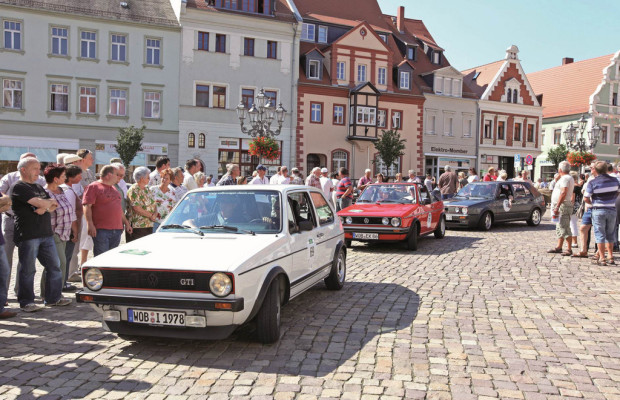 Volkswagen Klassiker auf Rallyekurs durch Sachsen