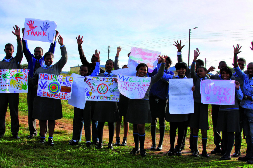 Volkswagen Mitarbeiter in Südafrika helfen Heimatlosen-Zentrum in Soweto