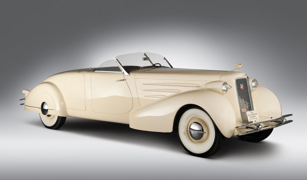 Zwei einzigartige Cadillac beim Pebble Beach
