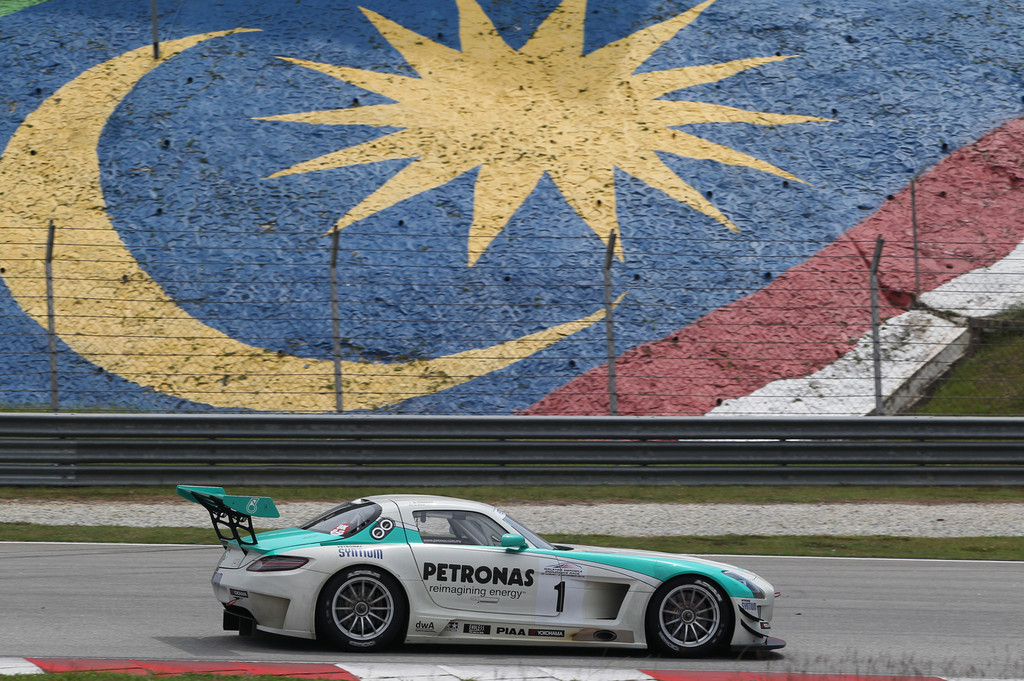AMG-Kundensportteams in Sepang und Moskau erfolgreich