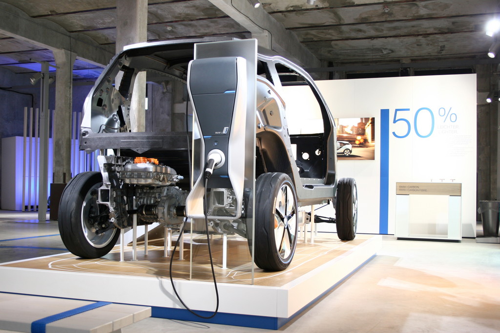 Born Electric: BMW bereitet die Welt auf die i-Modelle vor