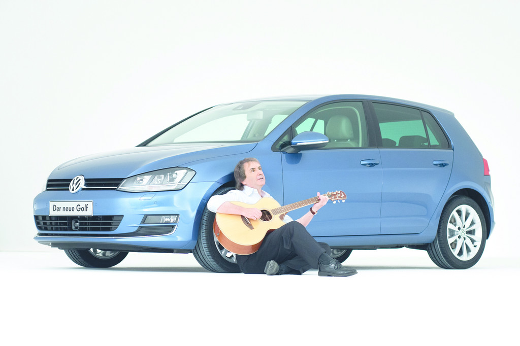 Chris de Burgh und seine Tochter testen den neuen VW Golf