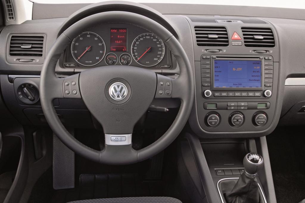 Das Cockpit ist aufgeräumt