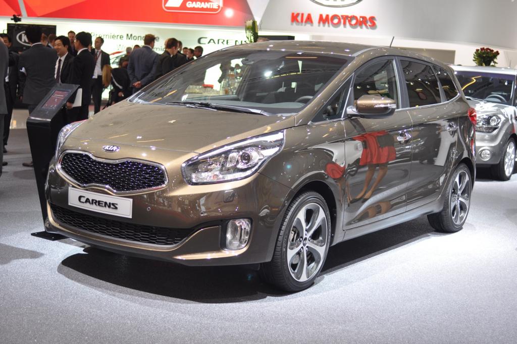 Der neue Kia Carens sieht deutlich flotter aus als sein Vorgänger